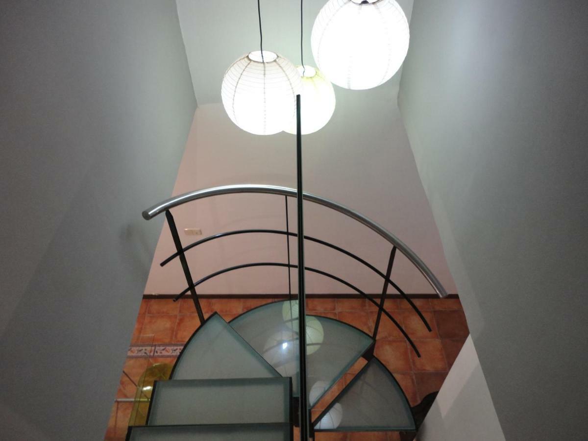 Villa Center Valenza Esterno foto