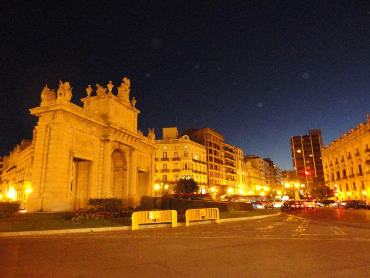 Villa Center Valenza Esterno foto
